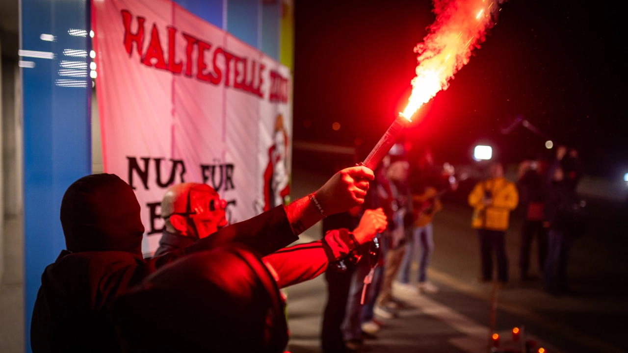 Halloween-Protest bei Bosch in Schwieberdingen