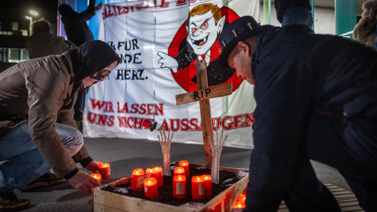 Halloween-Protest bei Bosch in Schwieberdingen
