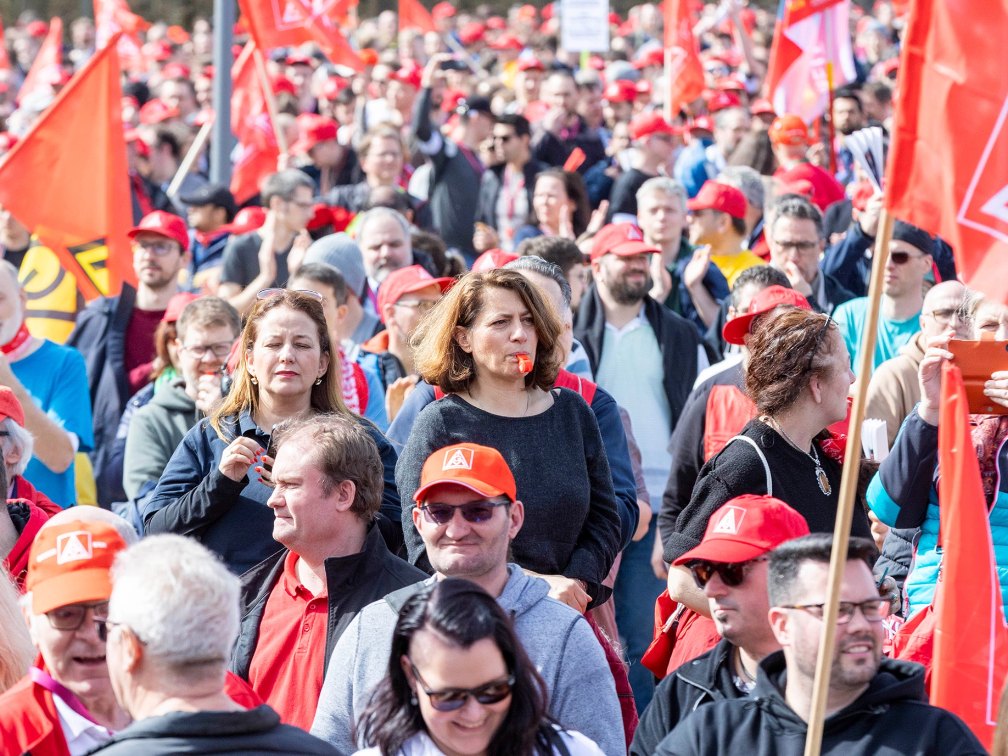 Beschäftigte von Bosch demonstrieren auf der Schillerhöhe