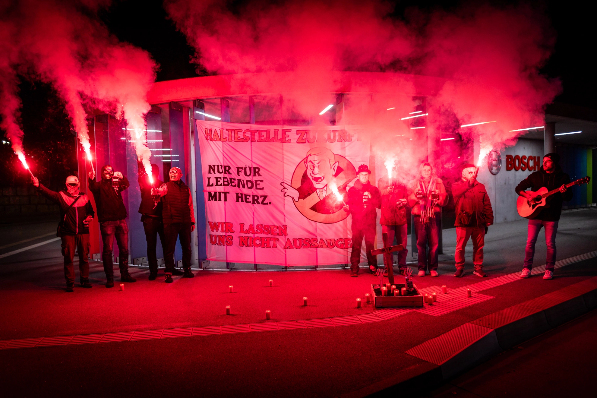 Halloween-Protest bei Bosch in Schwieberdingen