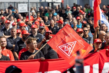 Klare Kante in Mettingen gegen Angriffe auf Tarifstandards