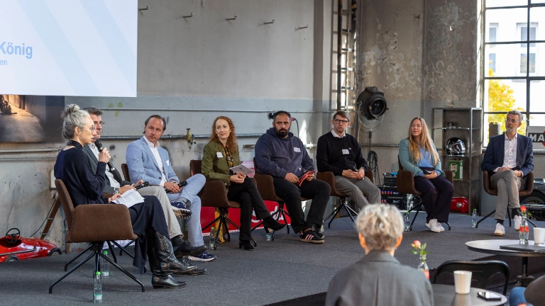 Q-Guide Veranstaltung in der Garage 226 zum Thema Menschen und Maschine.